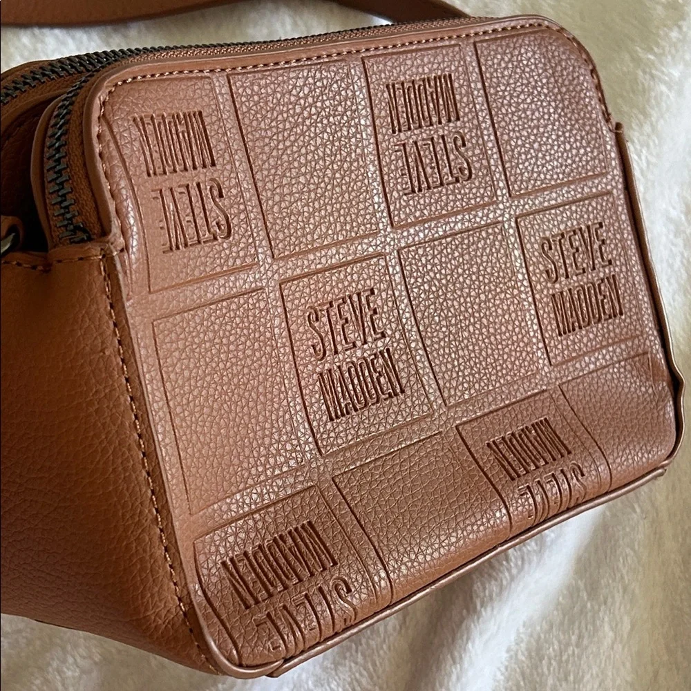 NWOT/ Never Used Steve Madden Tan Embossed Crossbody Bag